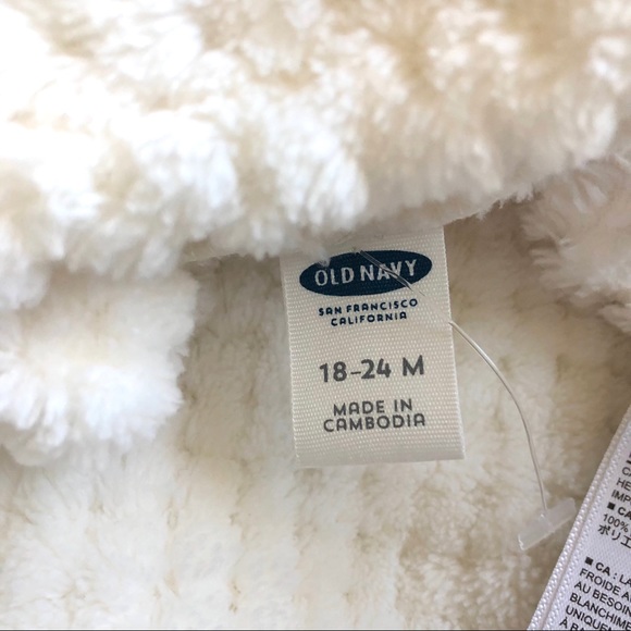 Cute Baby Soft Hooded Cape with Front Toggle Closure - Picture 7 of 7